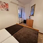 Maslina فندق مبيت وإفطار 3*